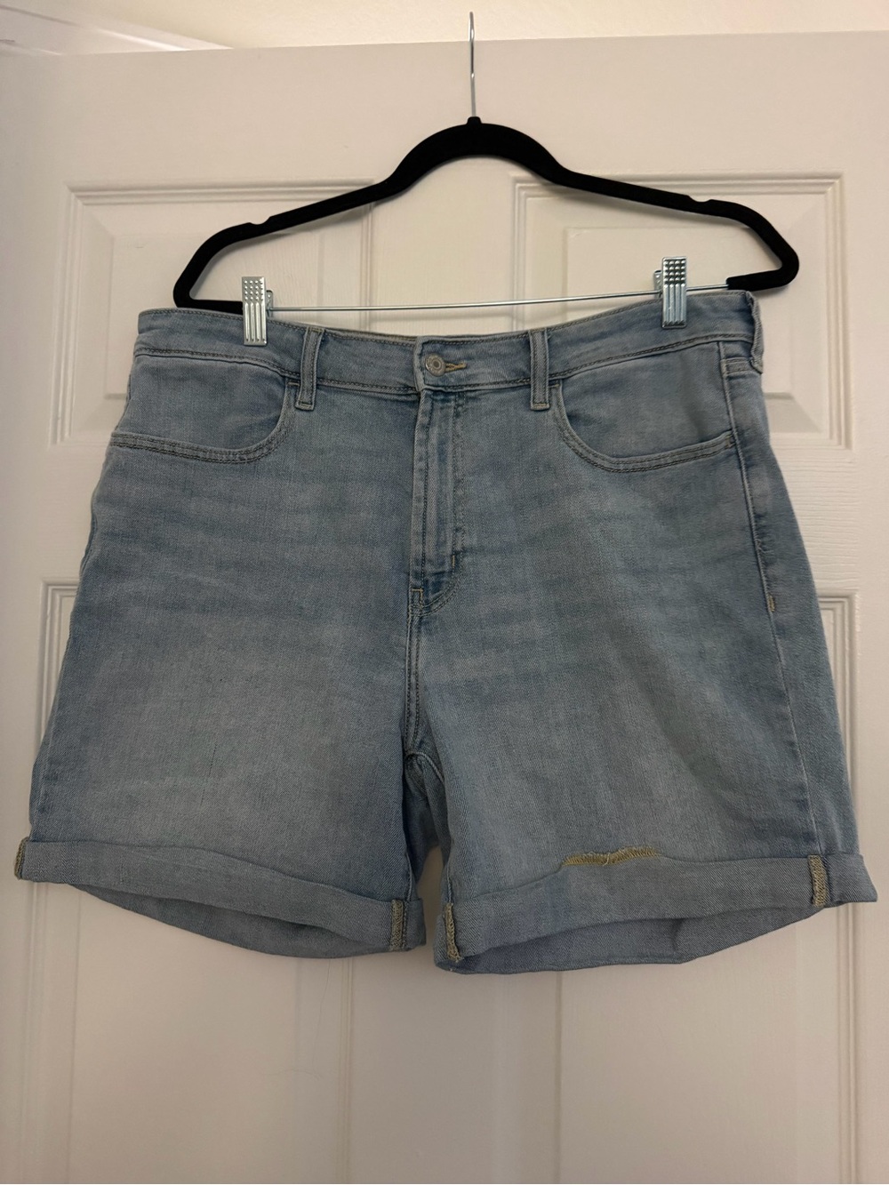 Old Navy WOW 4” Shorts